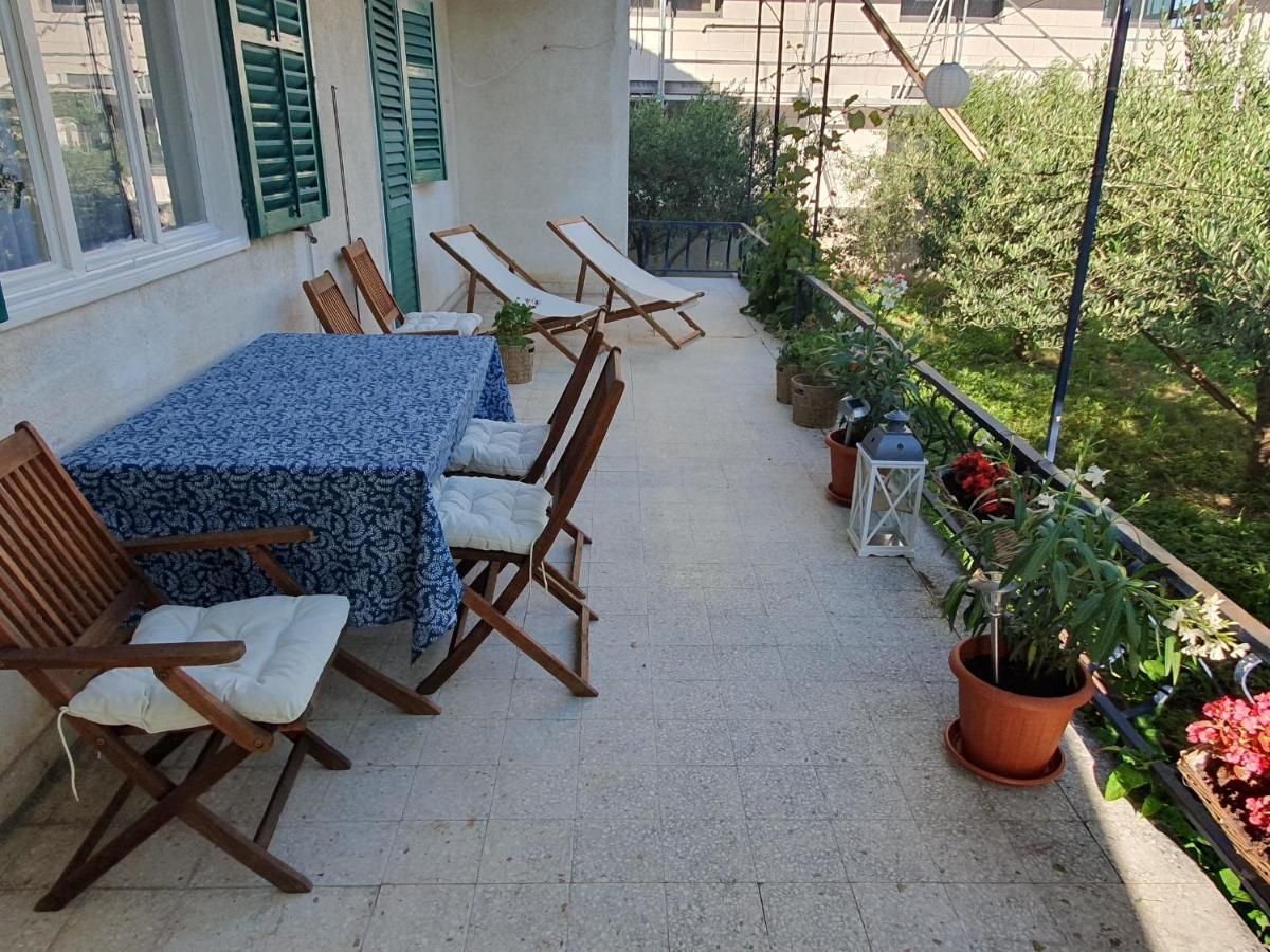 Apartment Lana Trogir Bagian luar foto