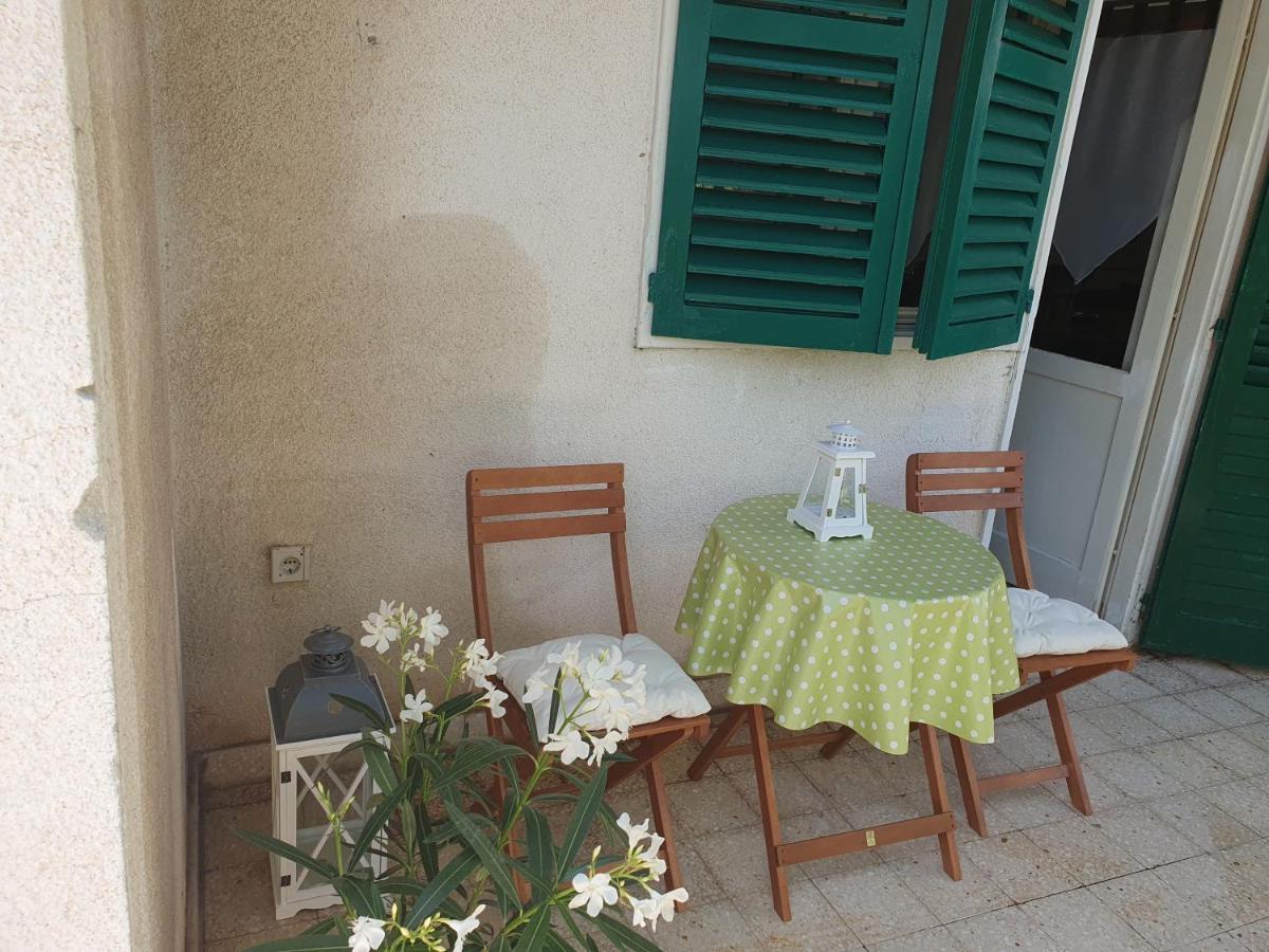 Apartment Lana Trogir Bagian luar foto