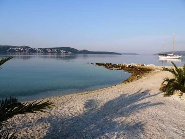Apartment Lana Trogir Bagian luar foto